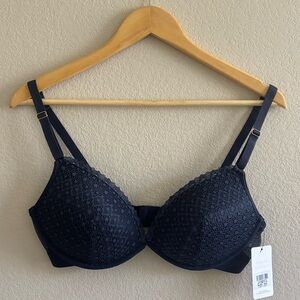 Lively NWT Navy blue Lace Mesh Wireless Bra Size 36C